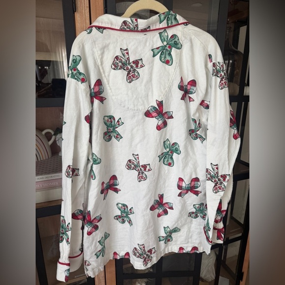 Disney Parks Pajamas shirt Christmas Holiday Retro Mickey Bows long holidays - Picture 6 of 8
